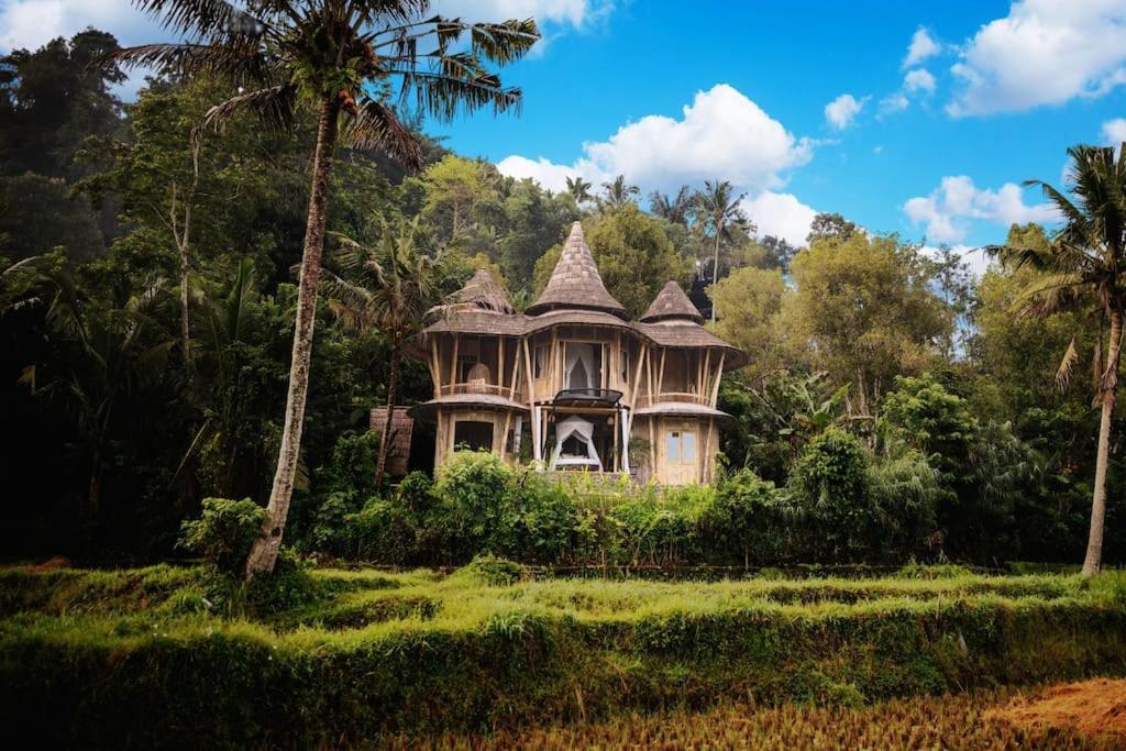 Vila The Nude House Selat Exteriér fotografie
